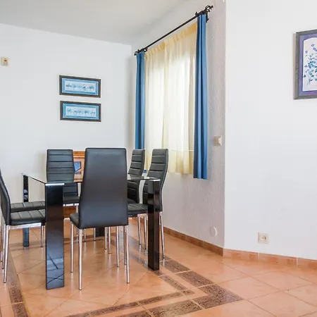 Apartment Tuhillo *